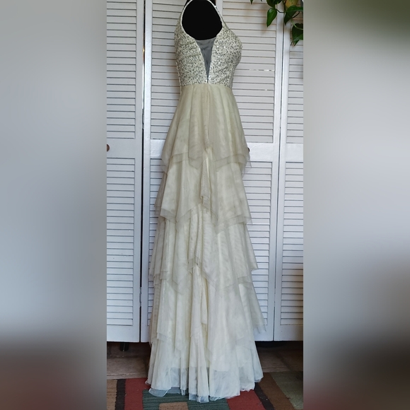 Teeze Me Yellow Layered Prom Dress Size 1/2 – Like New - Picture 2 of 15